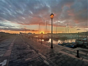 Sunny-Harbour